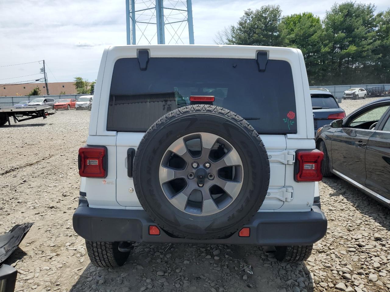 2018 Jeep Wrangler Unlimited Sahara VIN: 1C4HJXENXJW246341 Lot: 64137544