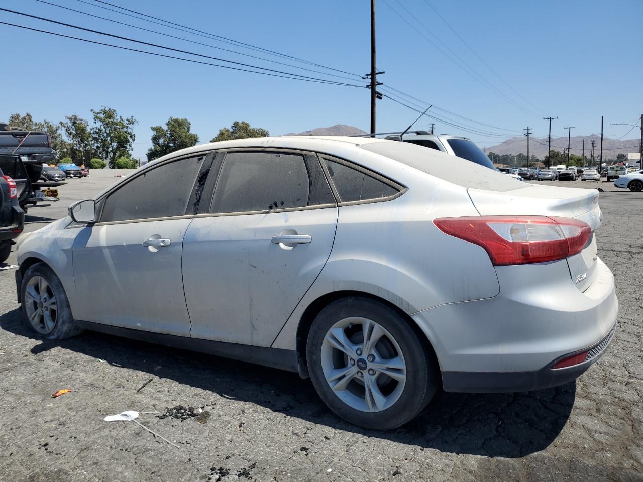 VIN 1FADP3F24EL433033 2014 FORD FOCUS no.2