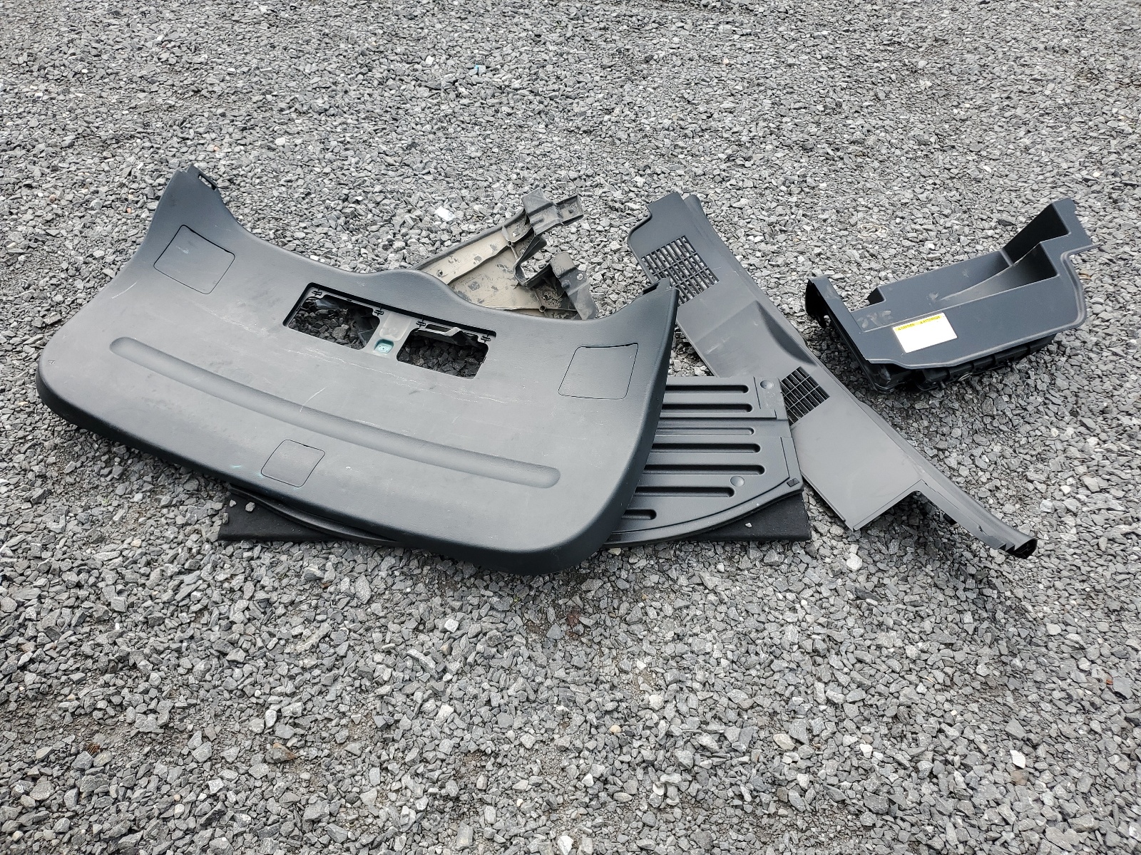 2T3WFREV6FW166948 2015 Toyota Rav4 Xle