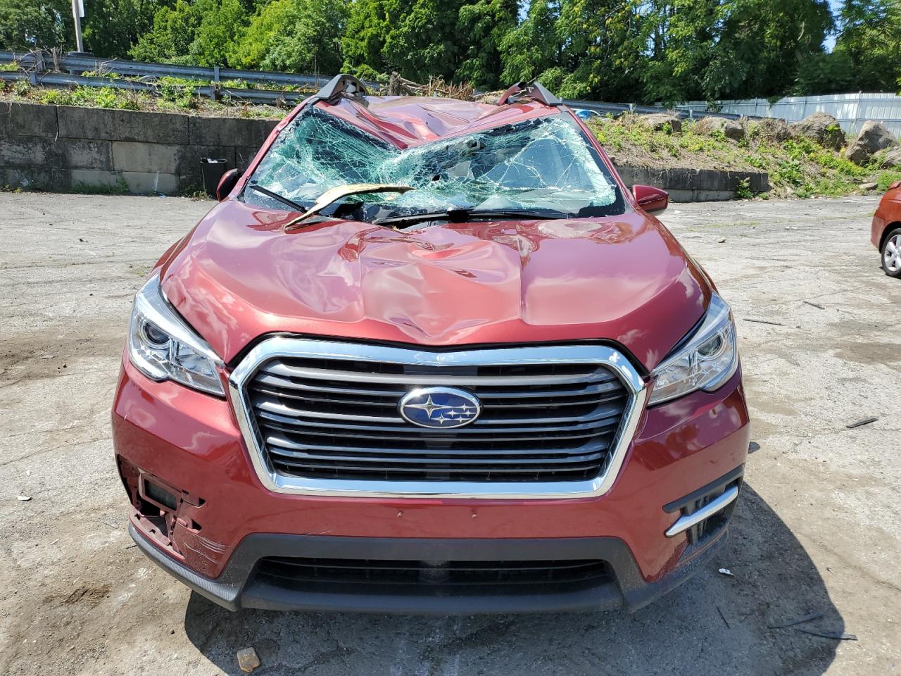 2019 Subaru Ascent Premium VIN: 4S4WMAFDXK3461072 Lot: 63613714