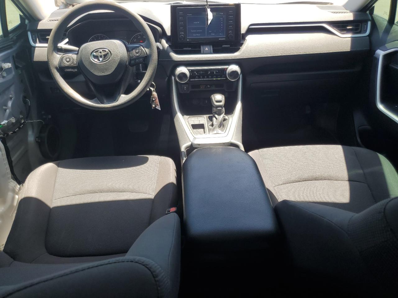 2020 Toyota Rav4 Le VIN: 2T3H1RFVXLC070923 Lot: 64777654