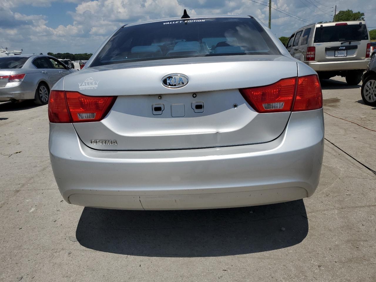 KNAGG4A85A5394070 2010 Kia Optima Lx