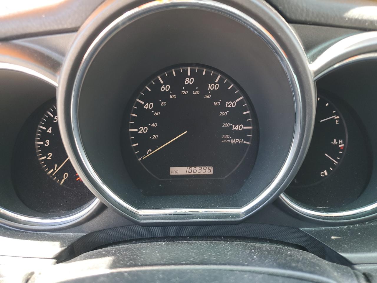 2004 Lexus Rx 330 VIN: JTJGA31U440040048 Lot: 63494464