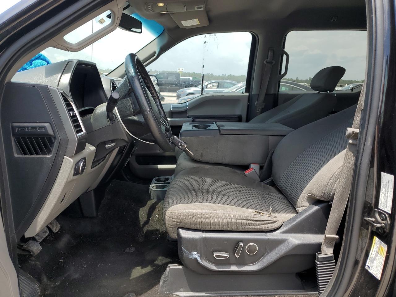 1FTEW1EF4FKD19129 2015 Ford F150 Supercrew