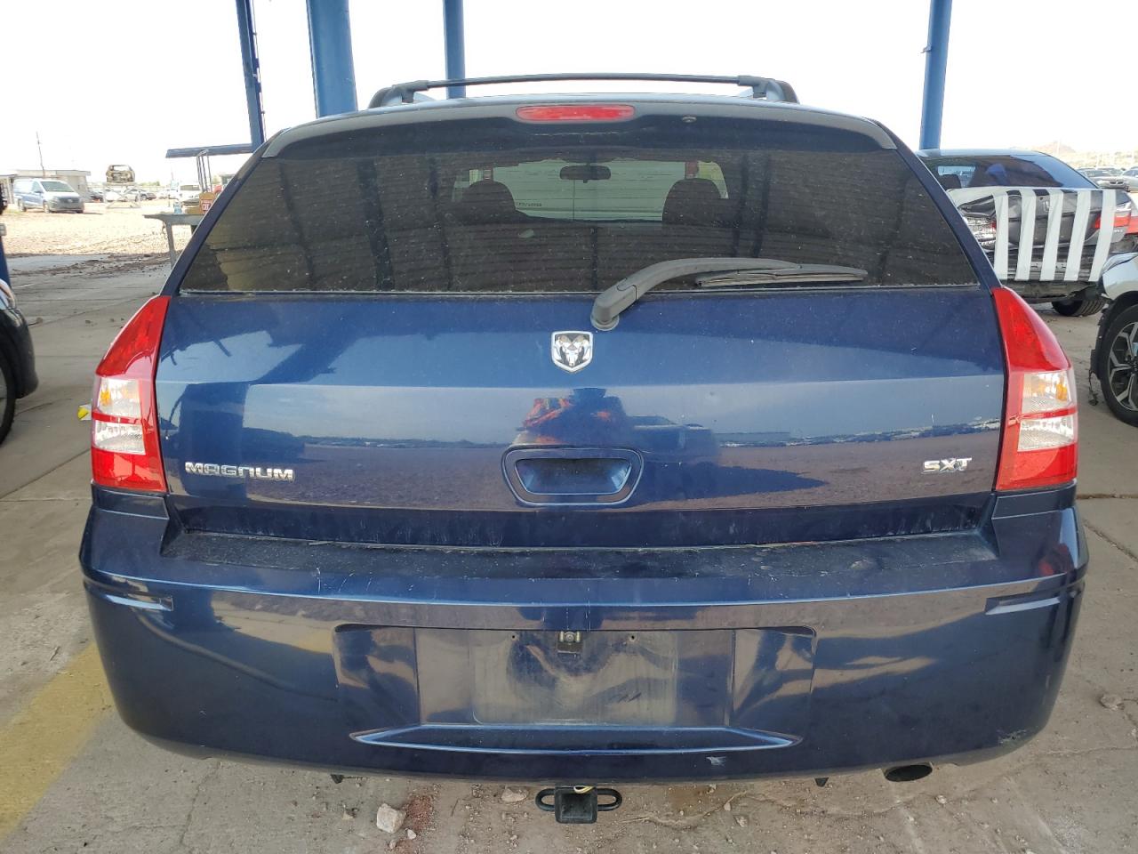 2005 Dodge Magnum Sxt VIN: 2D4FV48V55H670748 Lot: 65326704