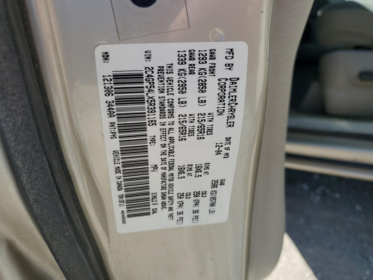 2005 Chrysler Town & Country Touring VIN: 2C4GP54LX5R391165 Lot: 61347674