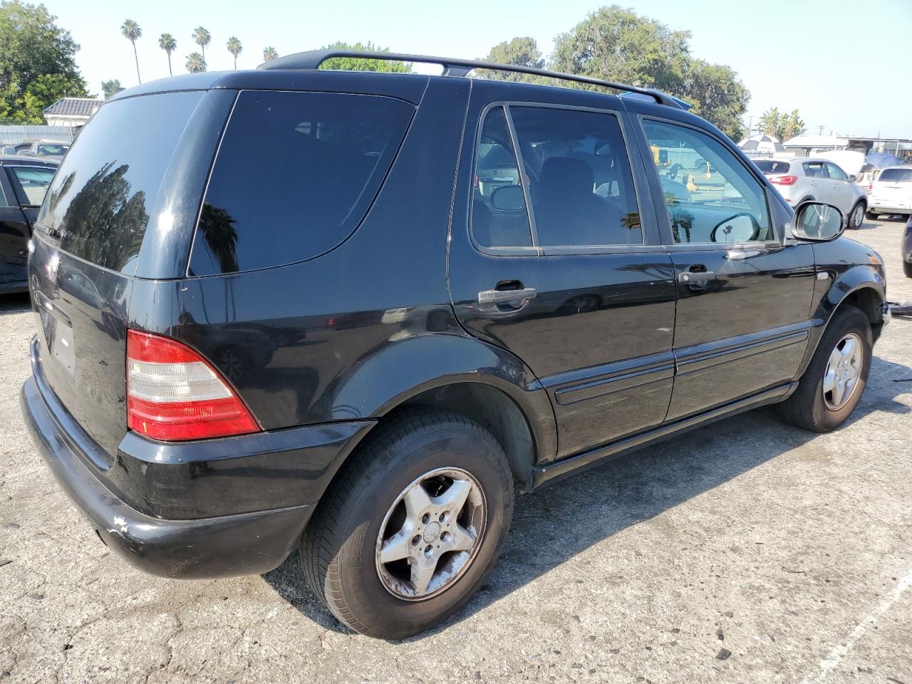 2000 Mercedes-Benz Ml 320 VIN: 4JGAB54E1YA187056 Lot: 61979604