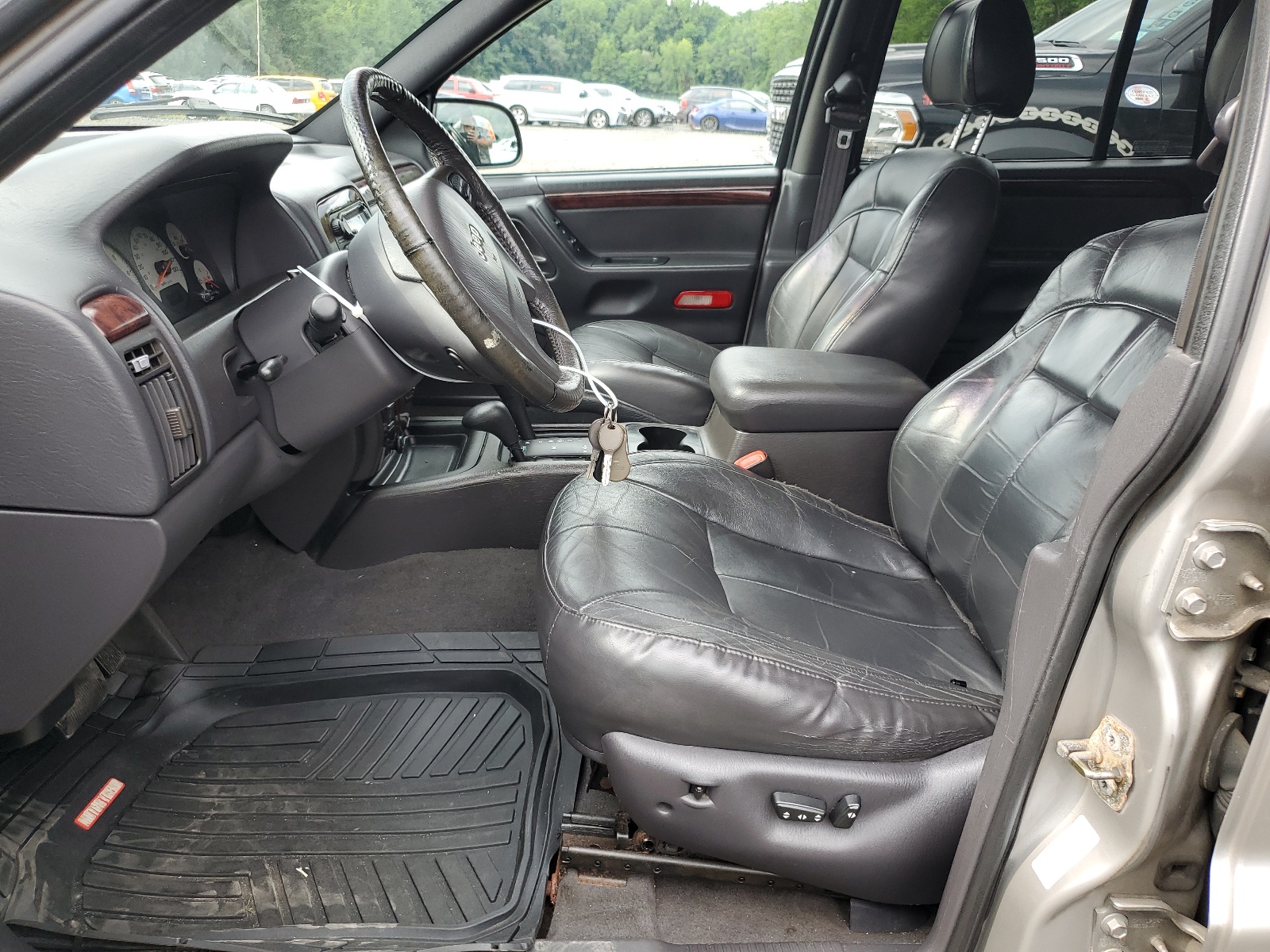 1J4GW58N71C603273 2001 Jeep Grand Cherokee Limited