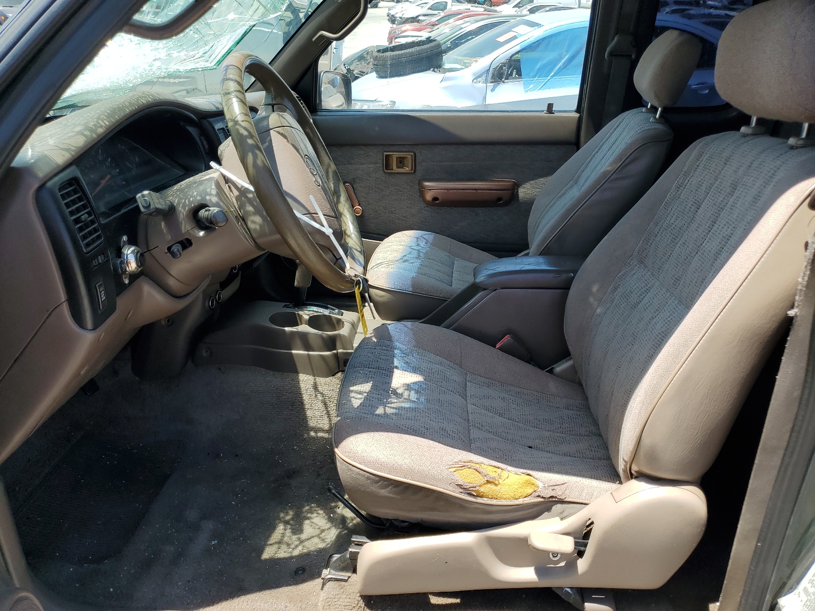 4TASN92N9XZ428254 1999 Toyota Tacoma Xtracab Prerunner