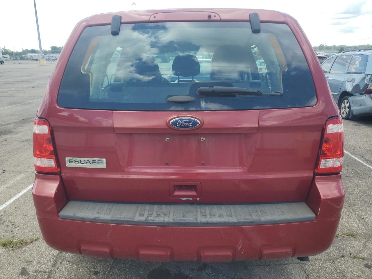 2011 Ford Escape Xls VIN: 1FMCU0C71BKB02162 Lot: 63916434