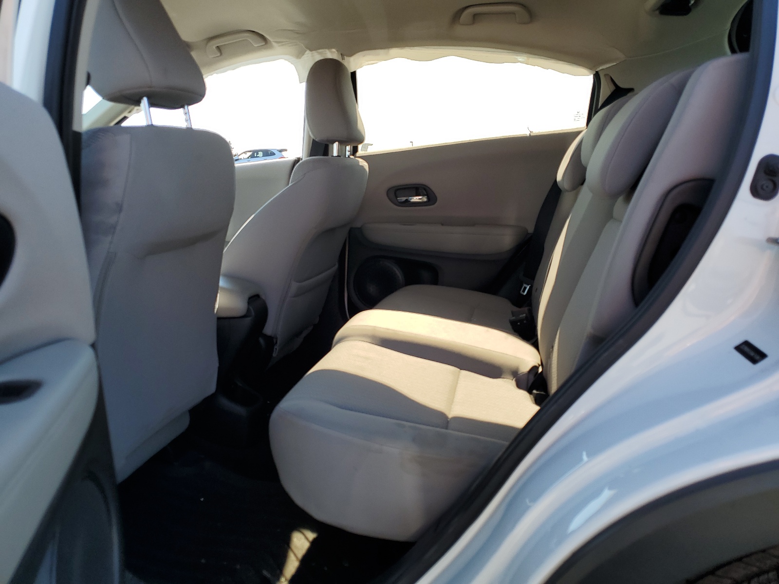 3CZRU5H32GM743865 2016 Honda Hr-V Lx