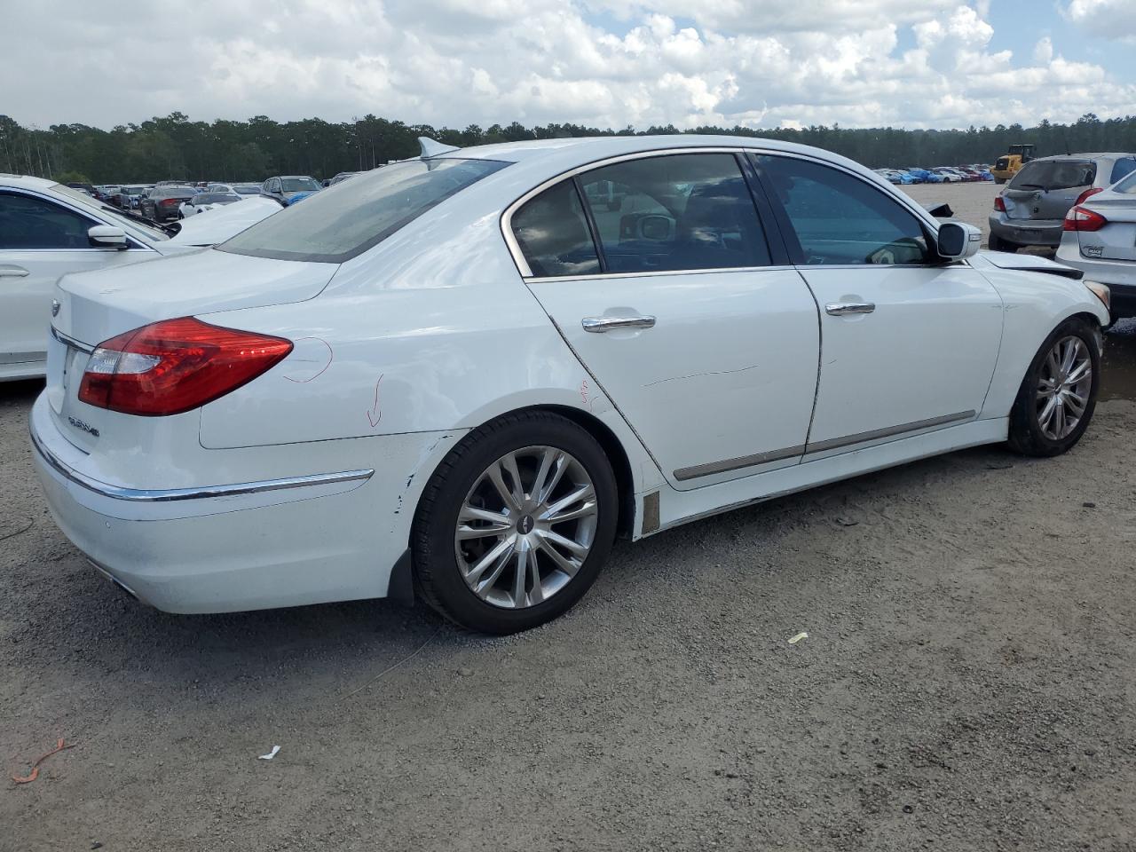 2012 Hyundai Genesis 4.6L VIN: KMHGC4DFXCU198865 Lot: 63553154