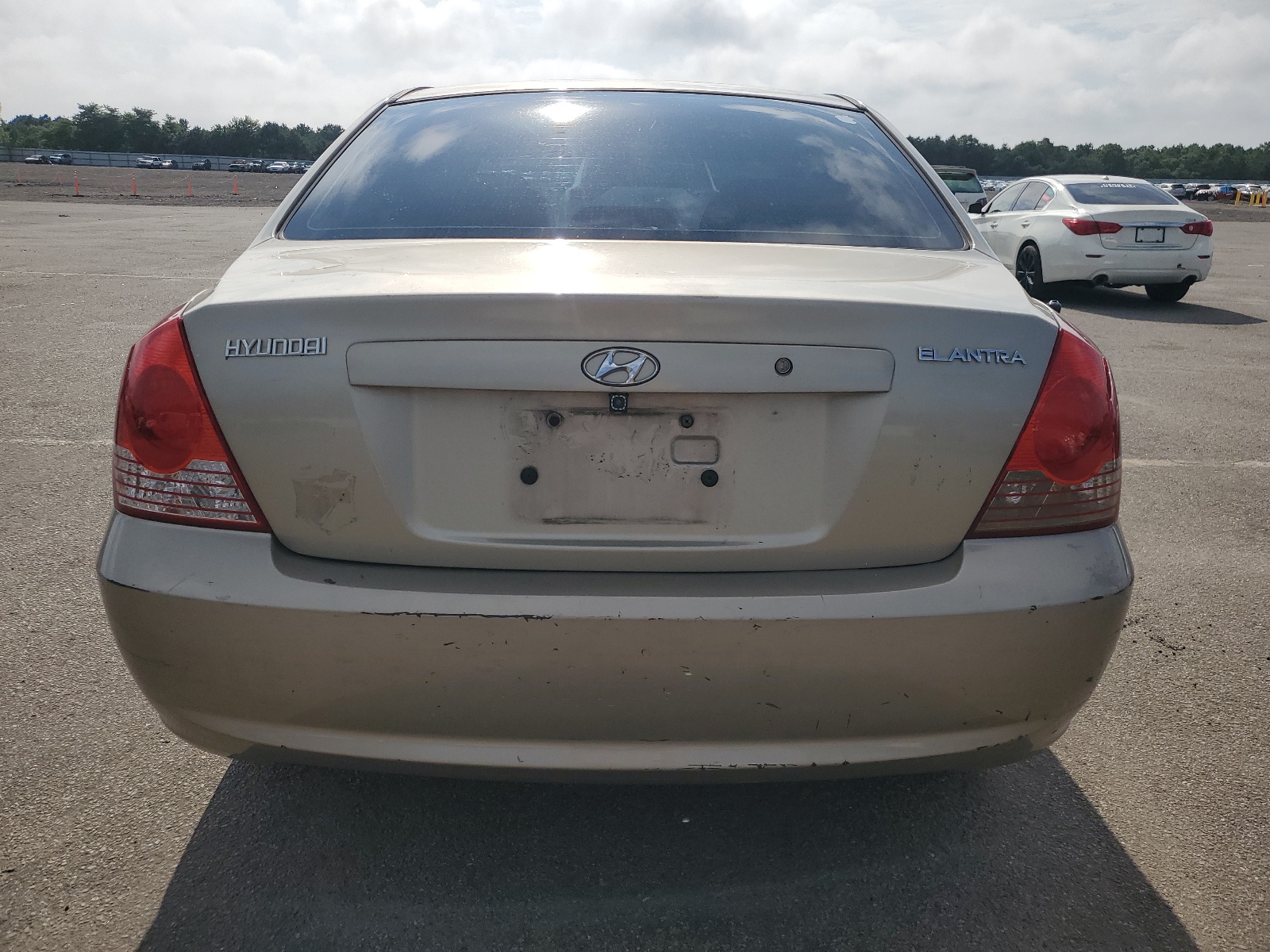 KMHDN46D05U009538 2005 Hyundai Elantra Gls