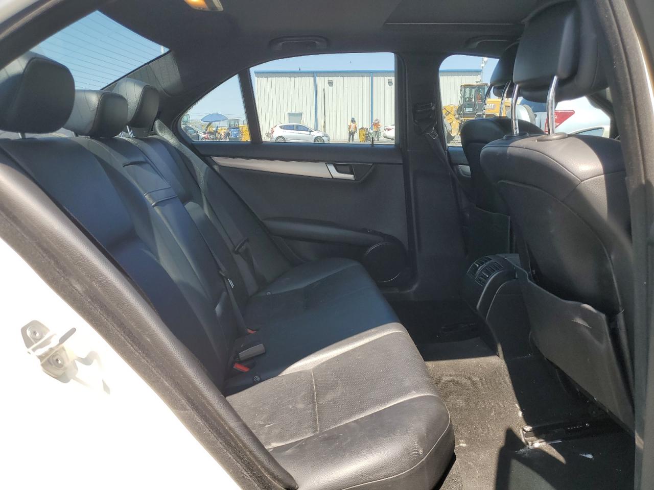 2012 Mercedes-Benz C 250 VIN: WDDGF4HB1CR212857 Lot: 64619604