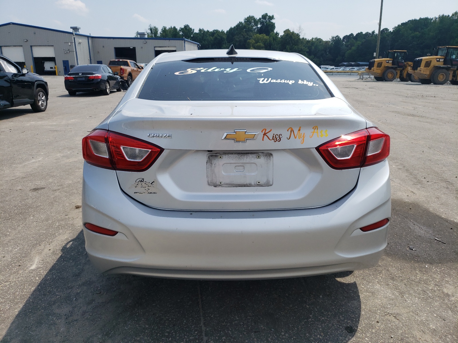 2018 Chevrolet Cruze Ls vin: 1G1BC5SM6J7234934