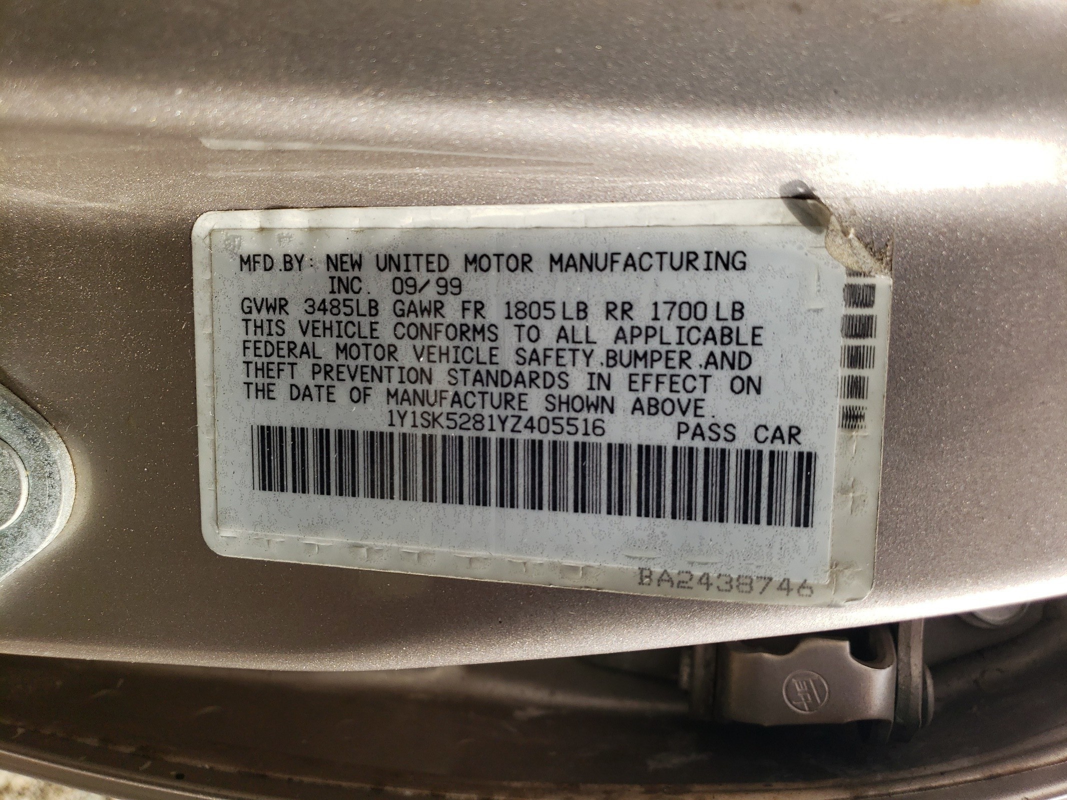 1Y1SK5281YZ405516 2000 Chevrolet Geo Prizm Base