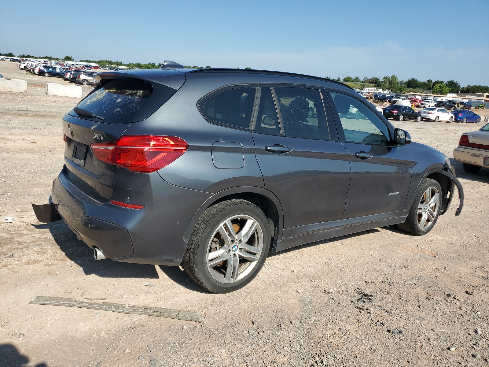 2018 BMW X1 xDrive28I vin: WBXHT3C39J5K21735