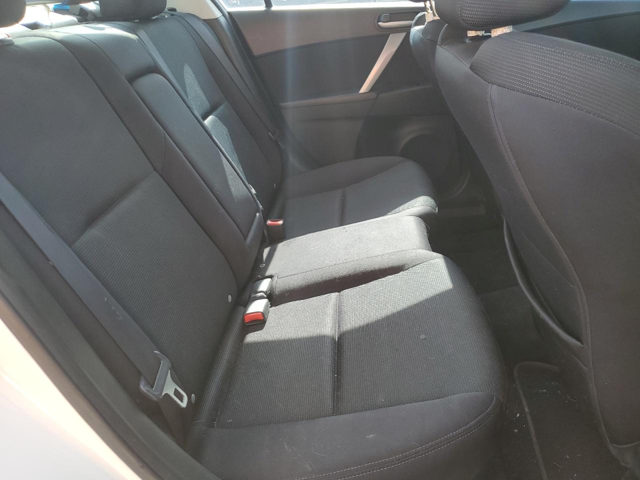 2010 Mazda 3 S VIN: JM1BL1S5XA1147968 Lot: 62907114