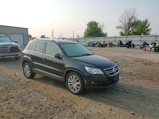 2011 Volkswagen Tiguan S VIN: WVGBV7AX0BW510827 Lot: 65177274