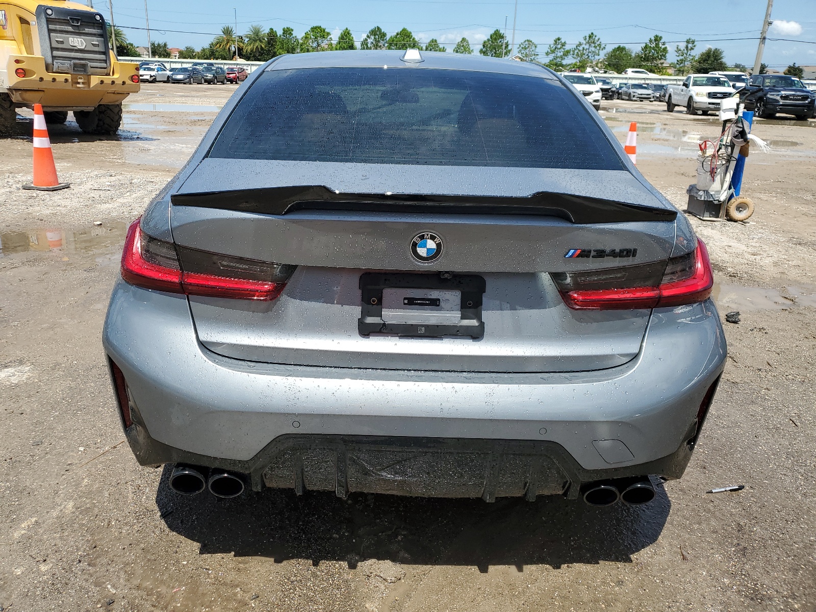 3MW49FS09R8E24879 2024 BMW M340I