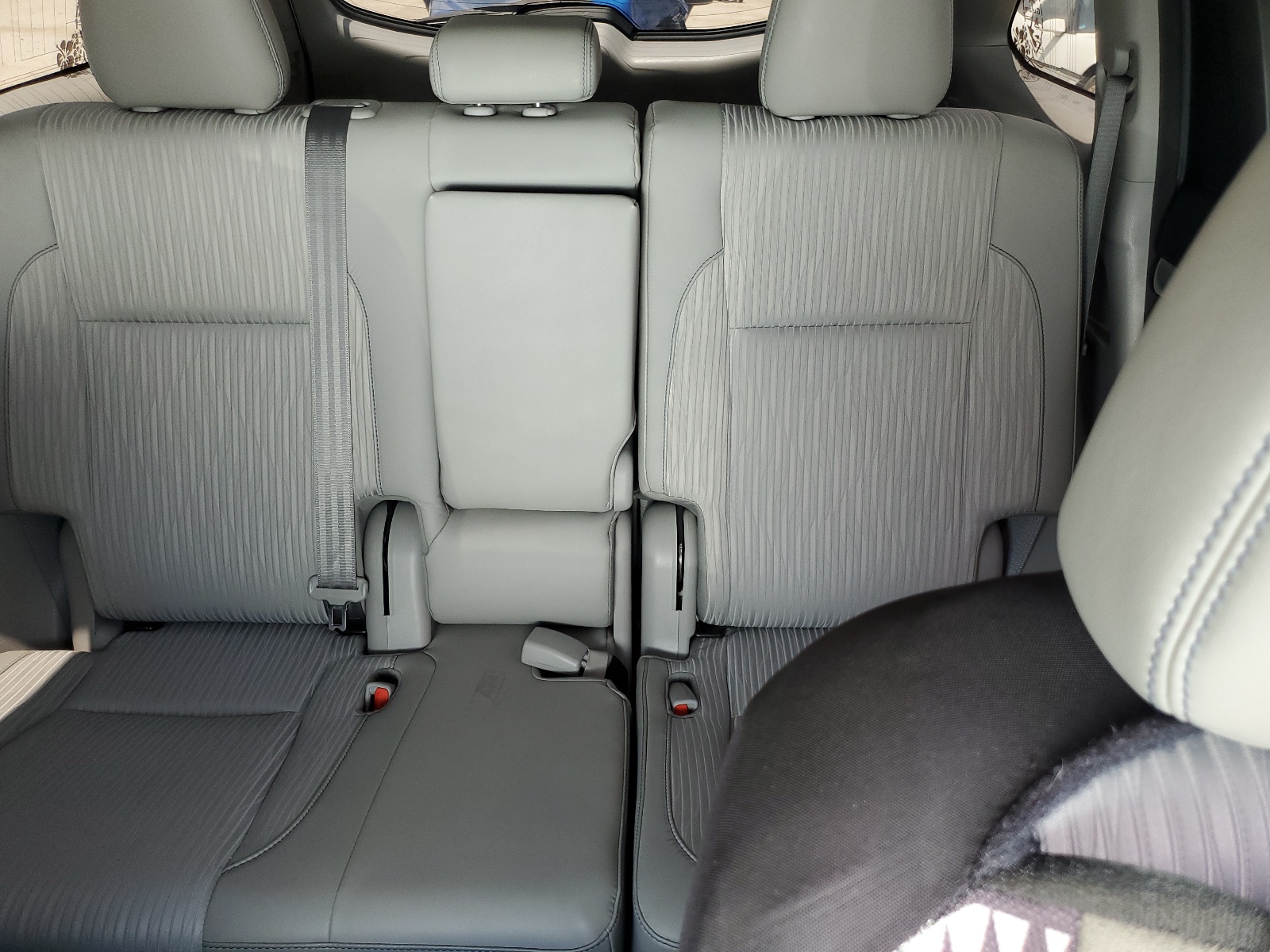 5TDBZRFH1JS882200 2018 Toyota Highlander Le