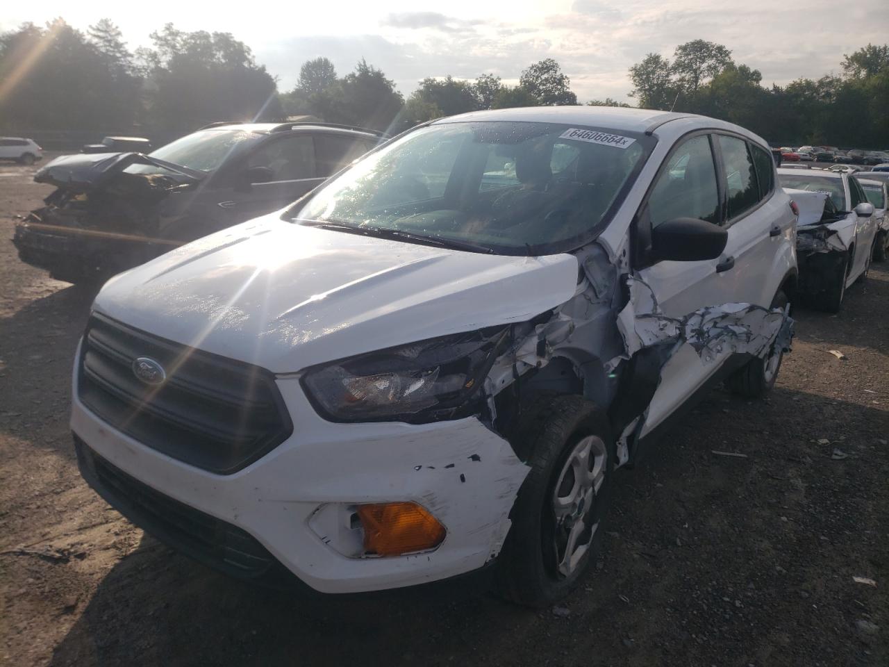 1FMCU0F77KUA50374 2019 FORD ESCAPE - Image 1