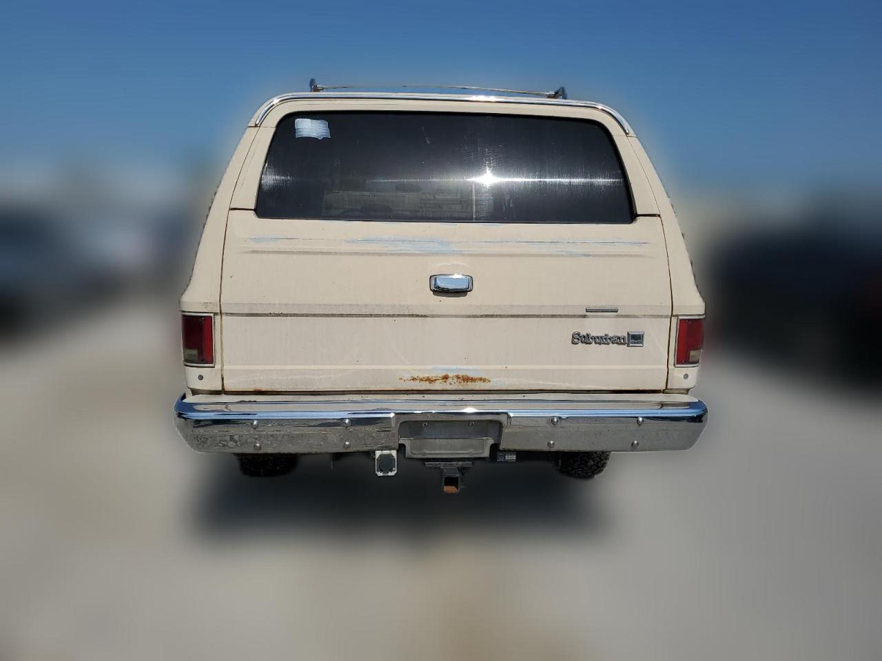 1987 GMC Suburban V25 Conventional VIN: 1GKGV26K8HF510937 Lot: 63352824