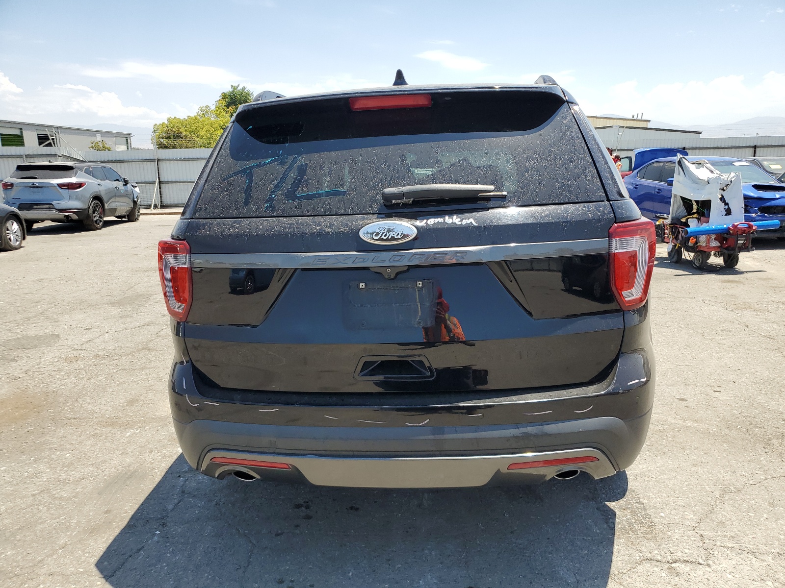 1FM5K7D8XHGA76526 2017 Ford Explorer Xlt