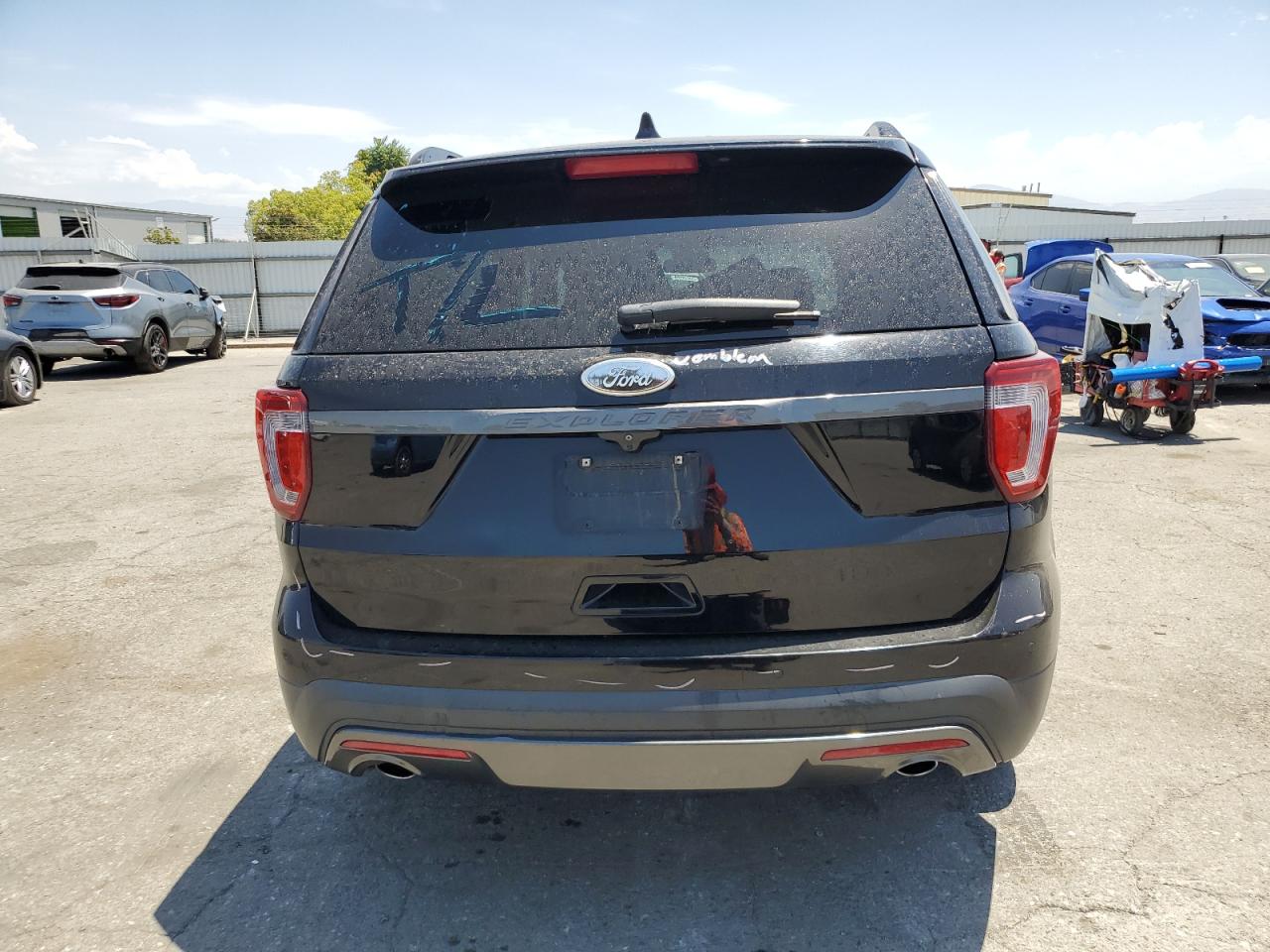 2017 Ford Explorer Xlt VIN: 1FM5K7D8XHGA76526 Lot: 63148944