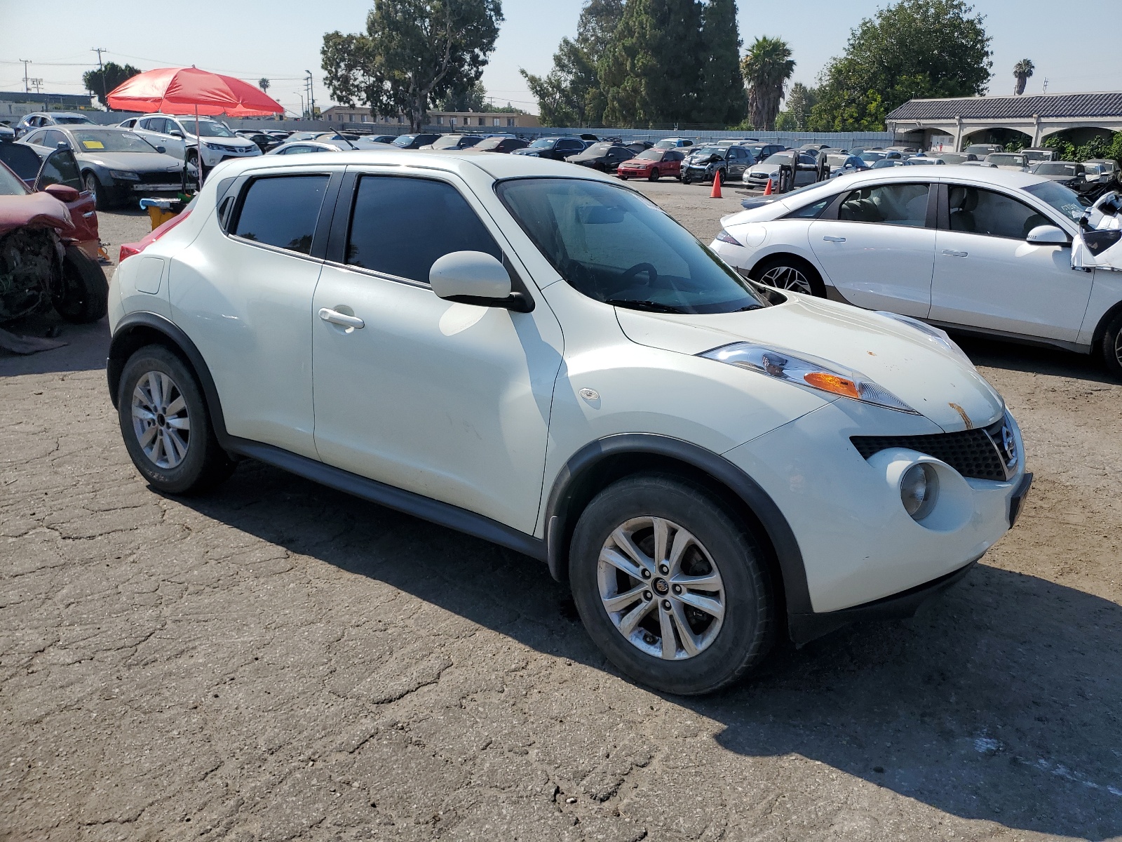 2012 Nissan Juke S vin: JN8AF5MR0CT112068