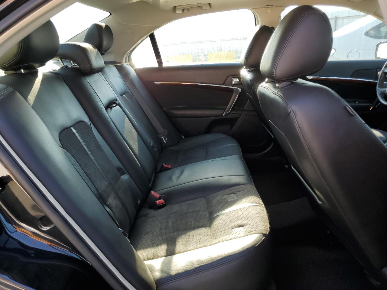 2011 Lincoln Mkz Hybrid VIN: 3LNDL2L30BR755870 Lot: 62545314