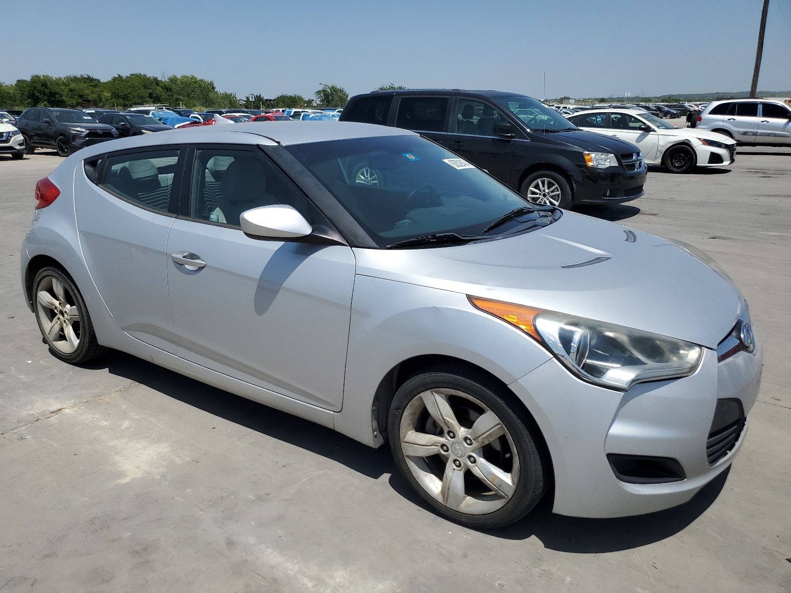 2012 Hyundai Veloster vin: KMHTC6AD1CU037060