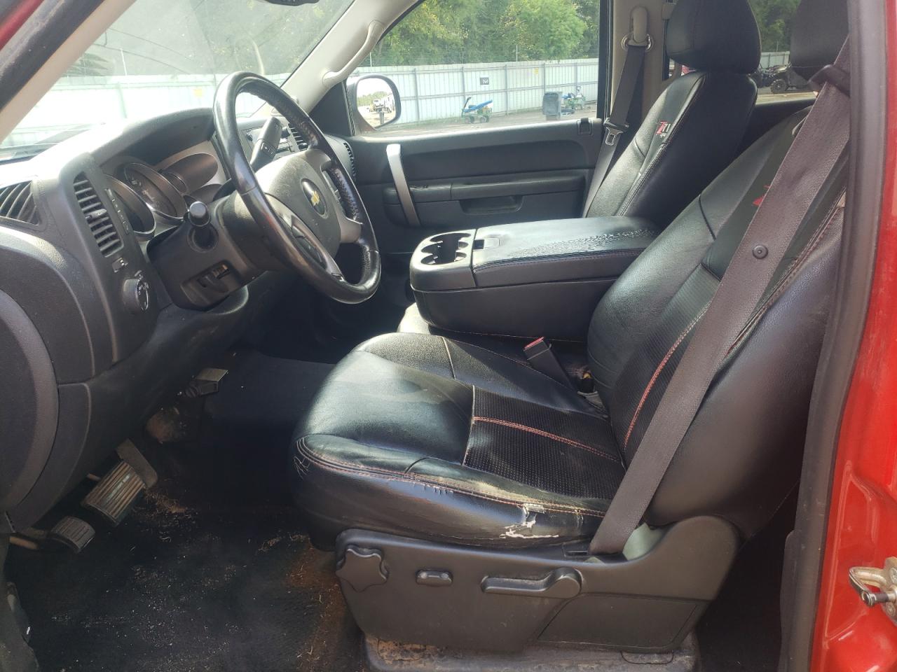 2011 Chevrolet Silverado K1500 Lt VIN: 3GCPKSE32BG267145 Lot: 63995804