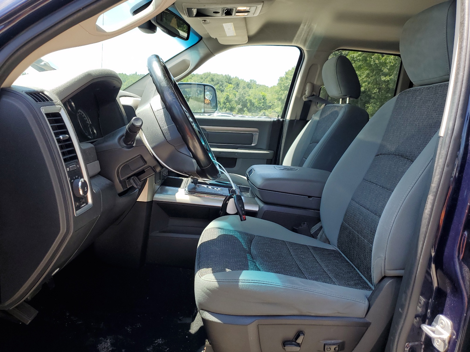 1C6RR7GT0DS611587 2013 Ram 1500 Slt