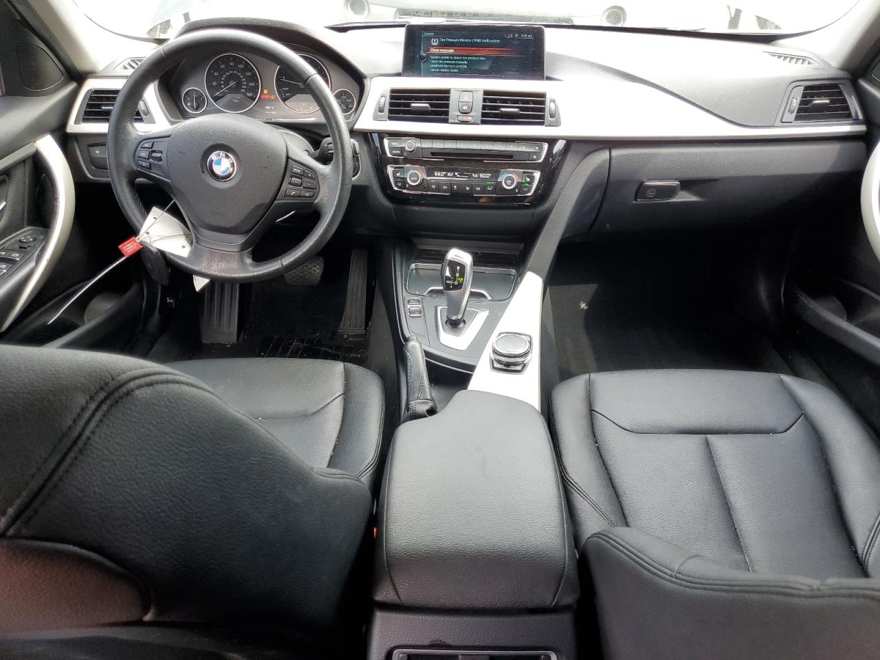 2017 BMW 320 Xi VIN: WBA8A3C57HK691923 Lot: 62942384