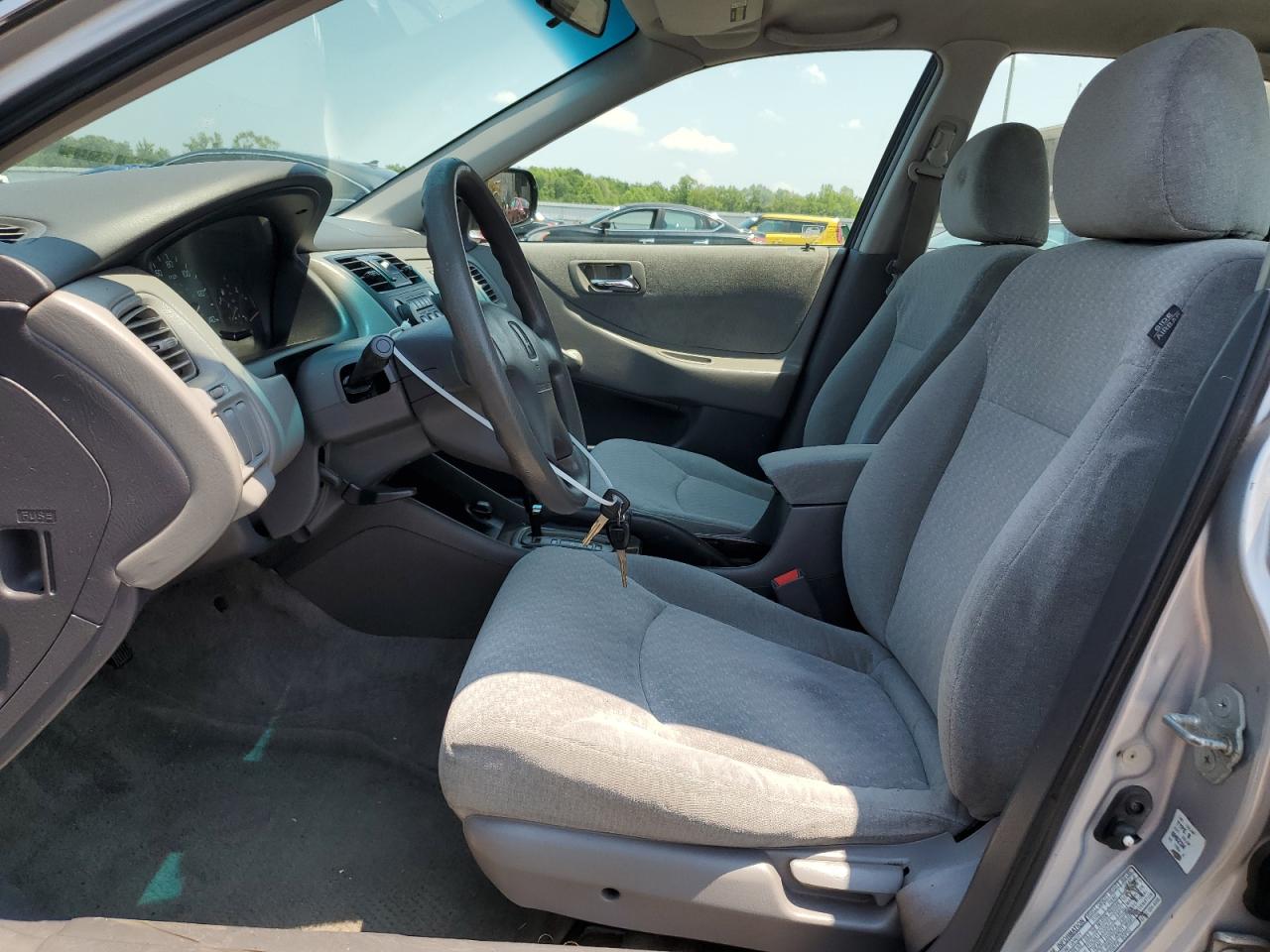 2001 Honda Accord Value VIN: 1HGCF86691A039057 Lot: 63487534