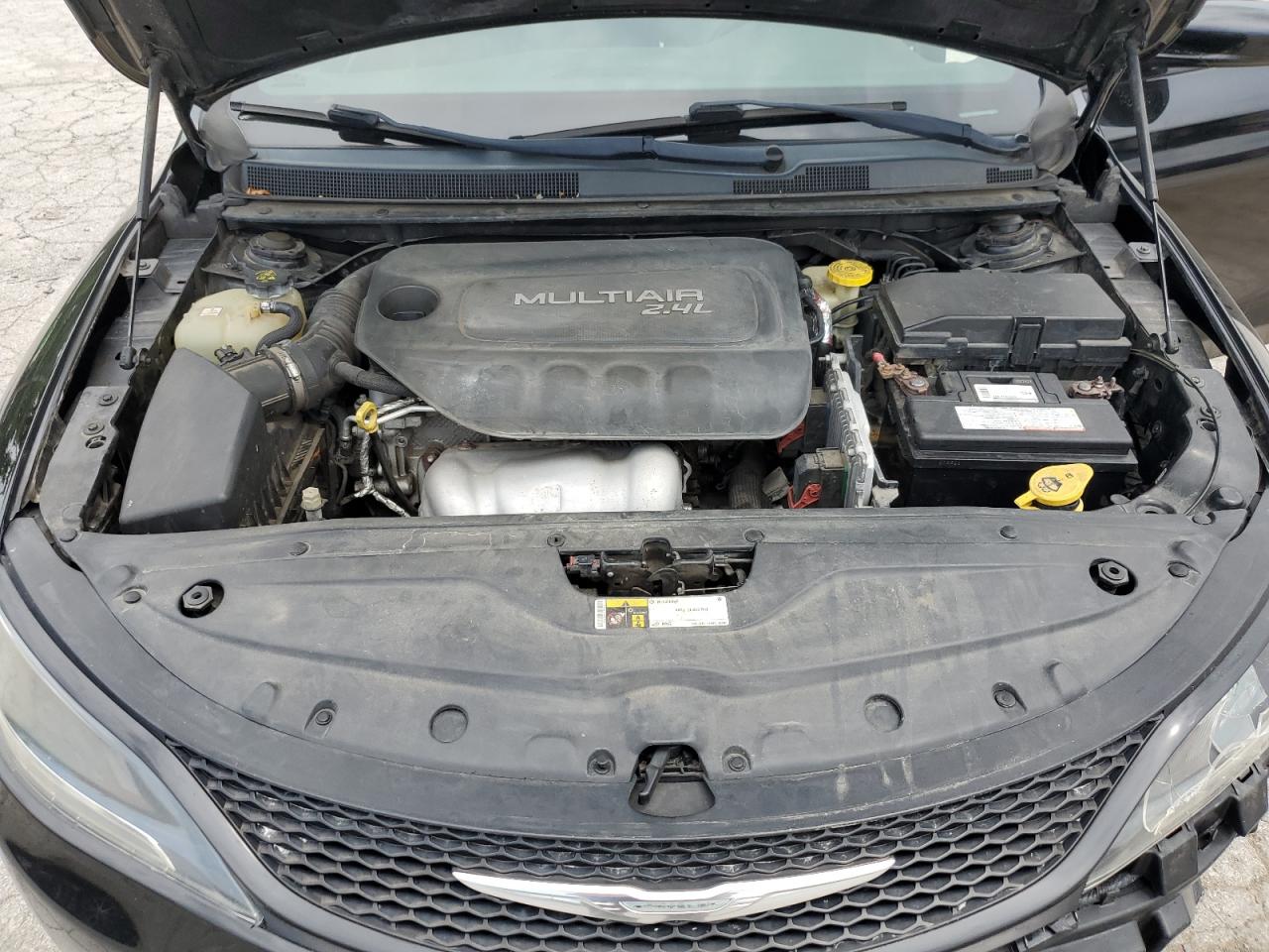 1C3CCCBB2FN749810 2015 Chrysler 200 S