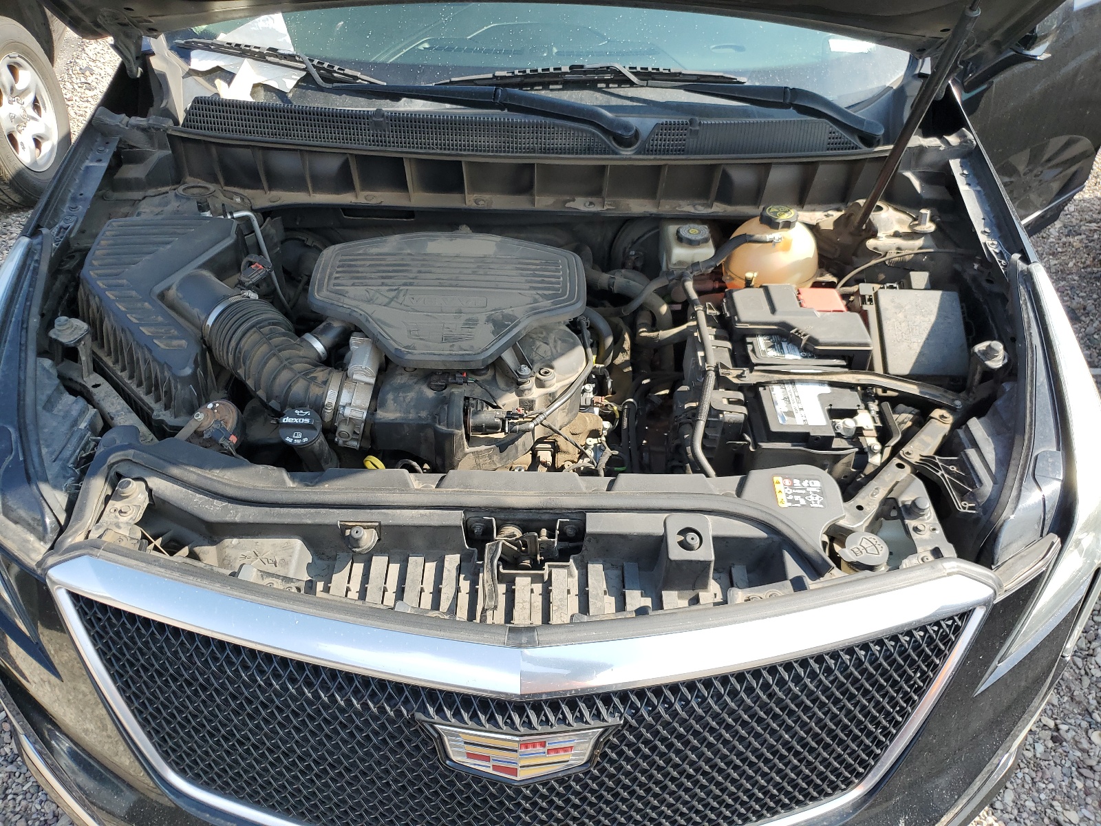 1GYKNBRS3HZ269198 2017 Cadillac Xt5 Luxury