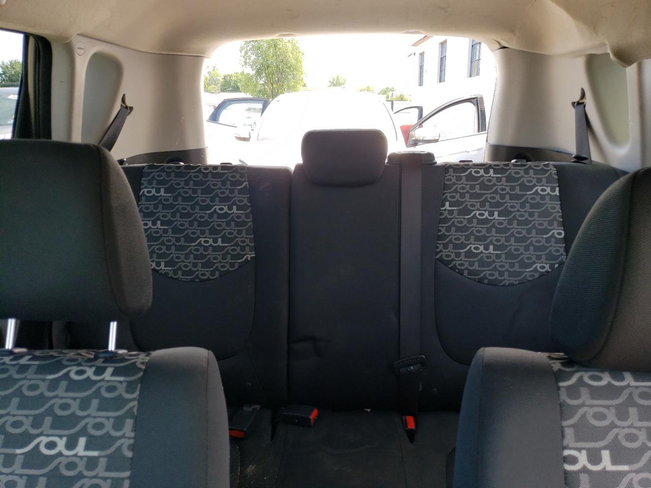 2011 Kia Soul + VIN: KNDJT2A2XB7299692 Lot: 63841794