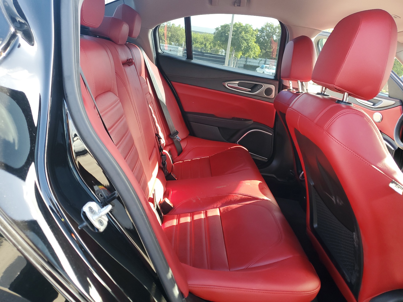 ZARFAMBN0K7609323 2019 Alfa Romeo Giulia Ti