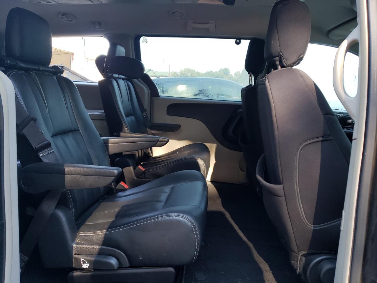 2016 Chrysler Town & Country Touring VIN: 2C4RC1BGXGR280038 Lot: 62901774