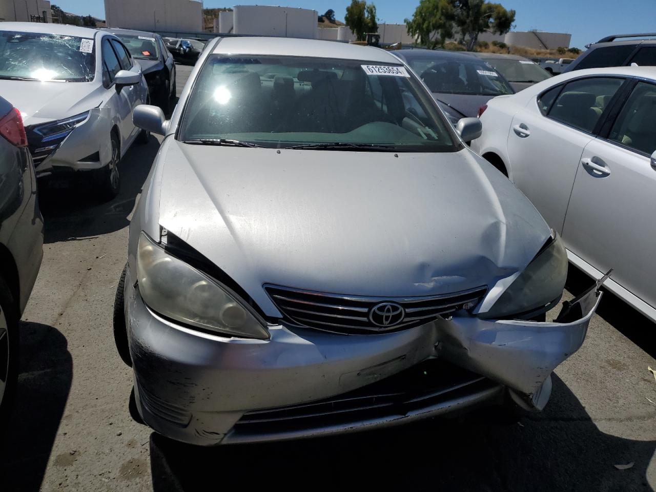 2005 Toyota Camry Le VIN: 4T1BE32K45U556642 Lot: 61253654