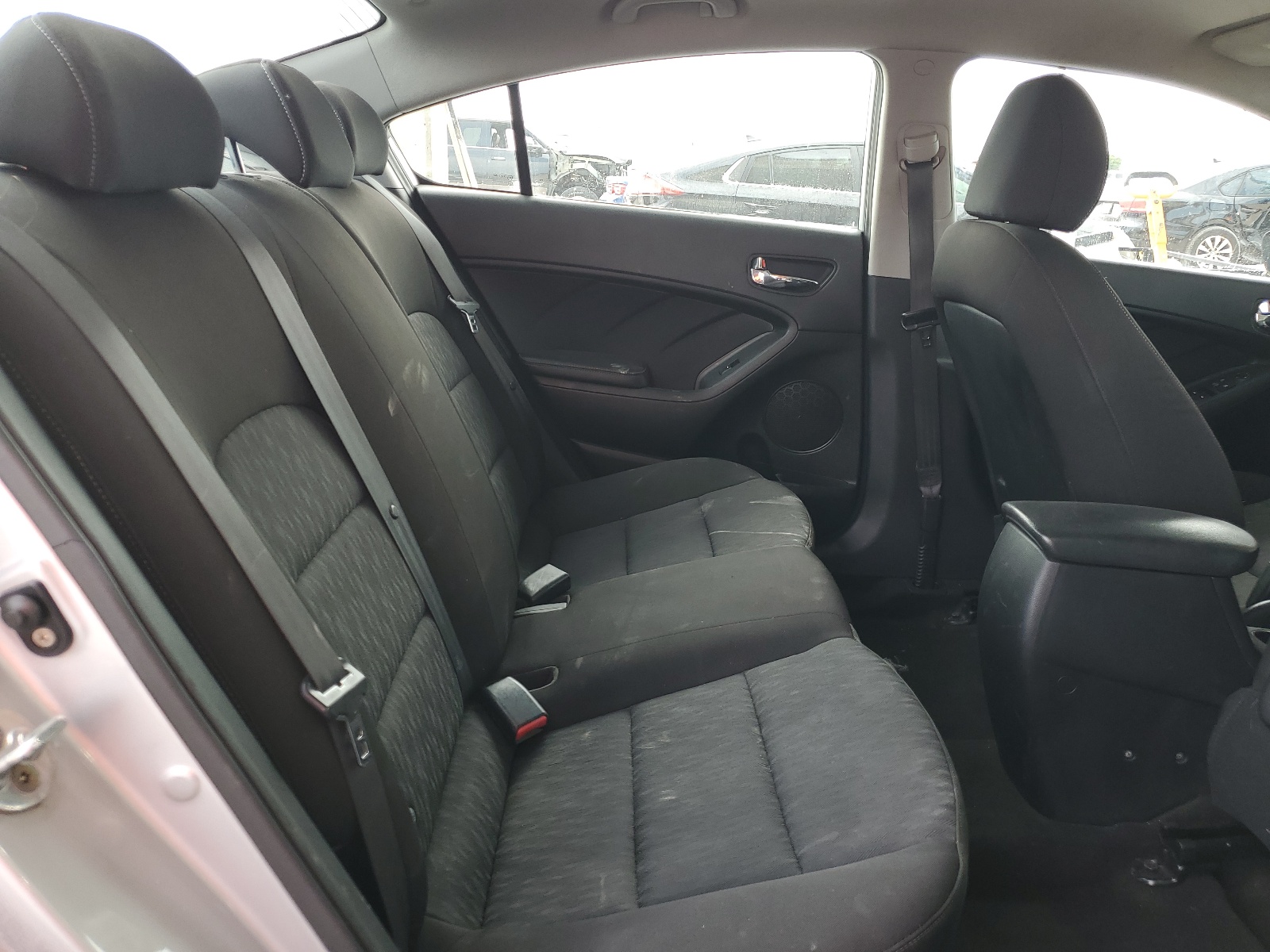 KNAFK4A62G5601063 2016 Kia Forte Lx