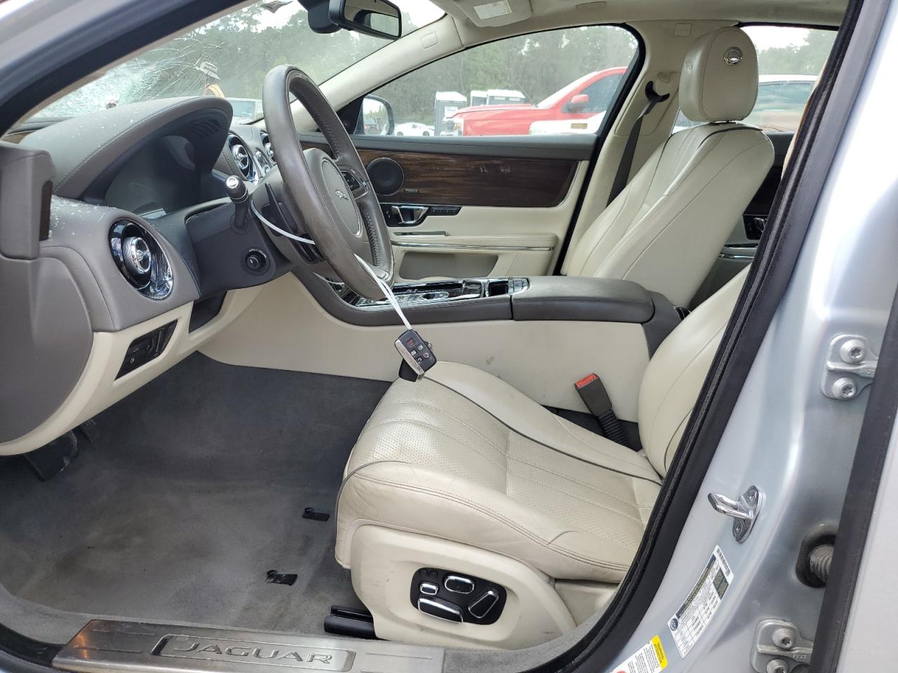 2014 Jaguar Xjl Supercharged VIN: SAJWA2GT7EMV69769 Lot: 63546084