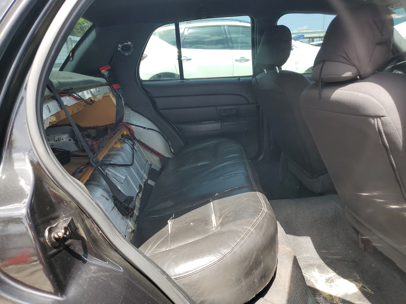 2FAFP71W93X179054 2003 Ford Crown Victoria Police Interceptor