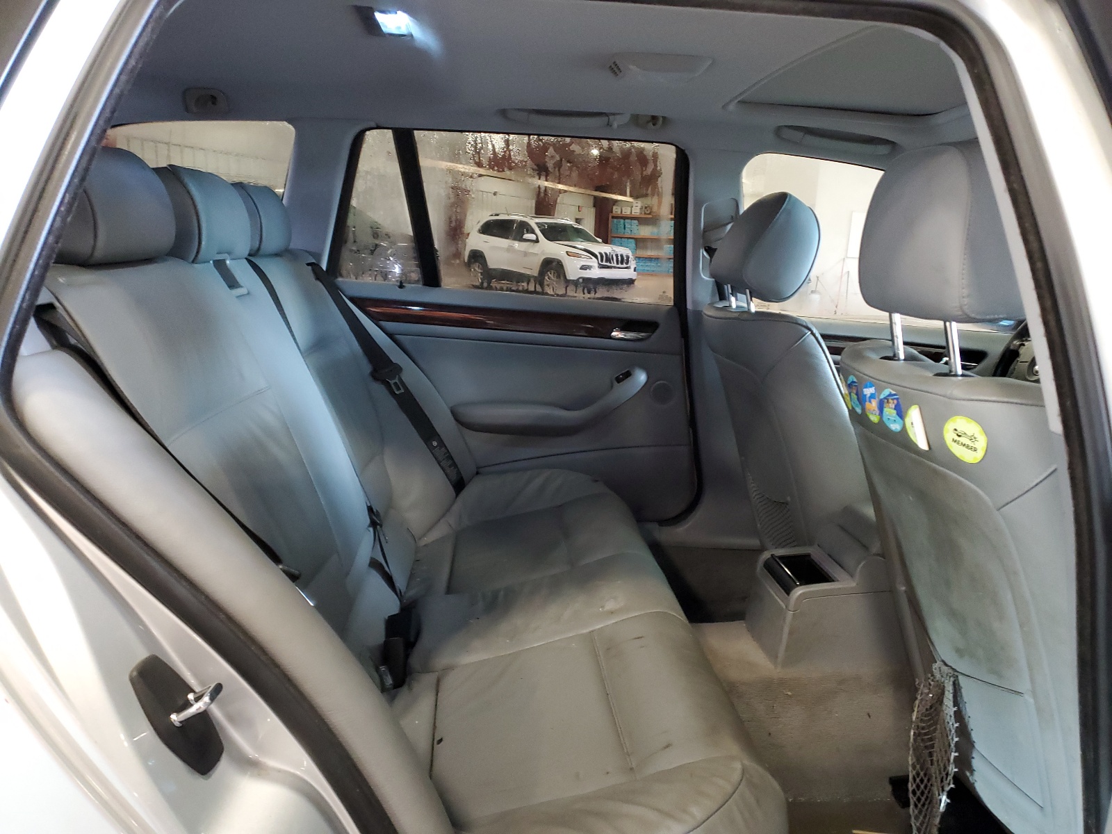 WBAEP33464PF04292 2004 BMW 325 Xit