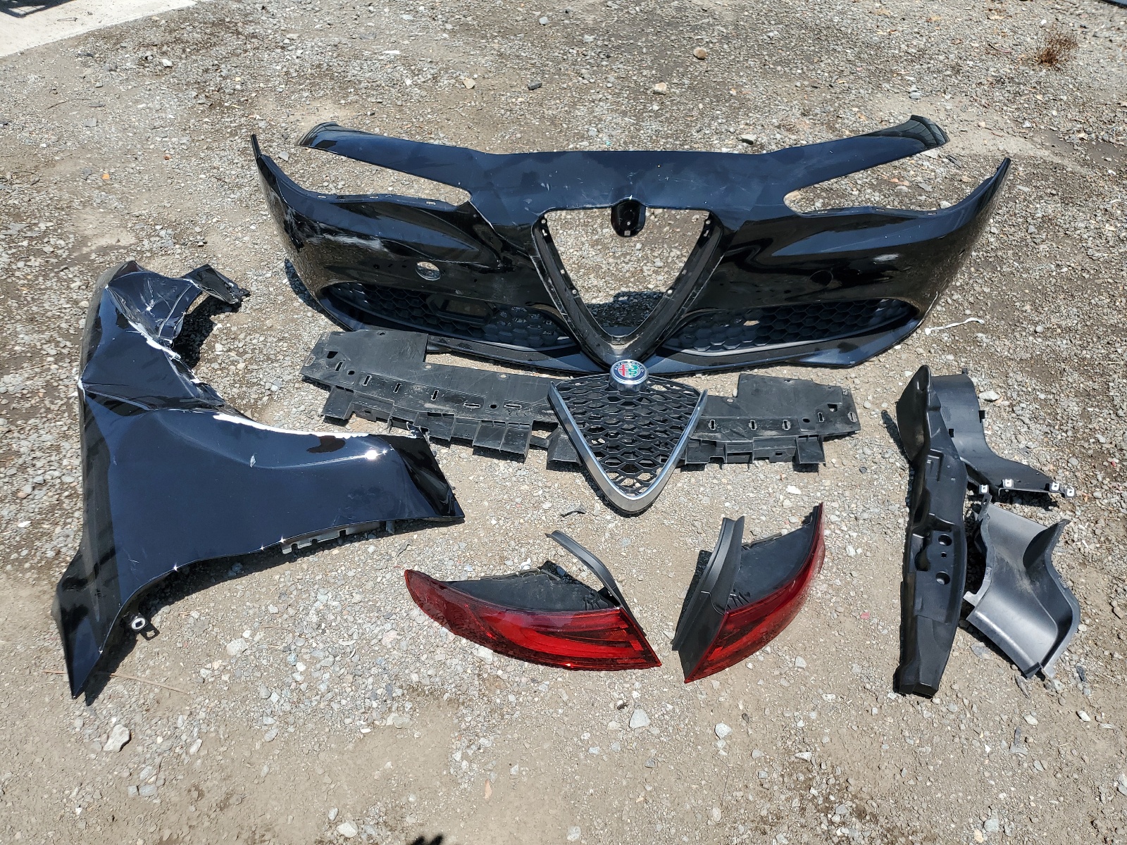 ZARFAMBN8M7649863 2021 Alfa Romeo Giulia Ti