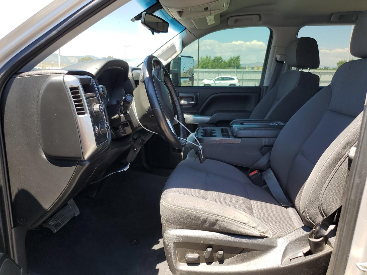 2018 Chevrolet Silverado K1500 Lt VIN: 3GCUKREC5JG524163 Lot: 62229654