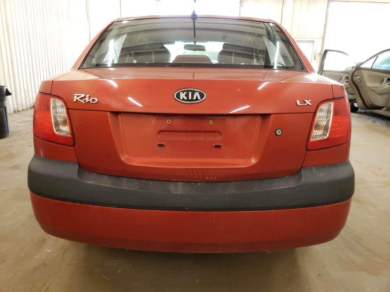 2008 Kia Rio Base VIN: KNADE123486385584 Lot: 62535274