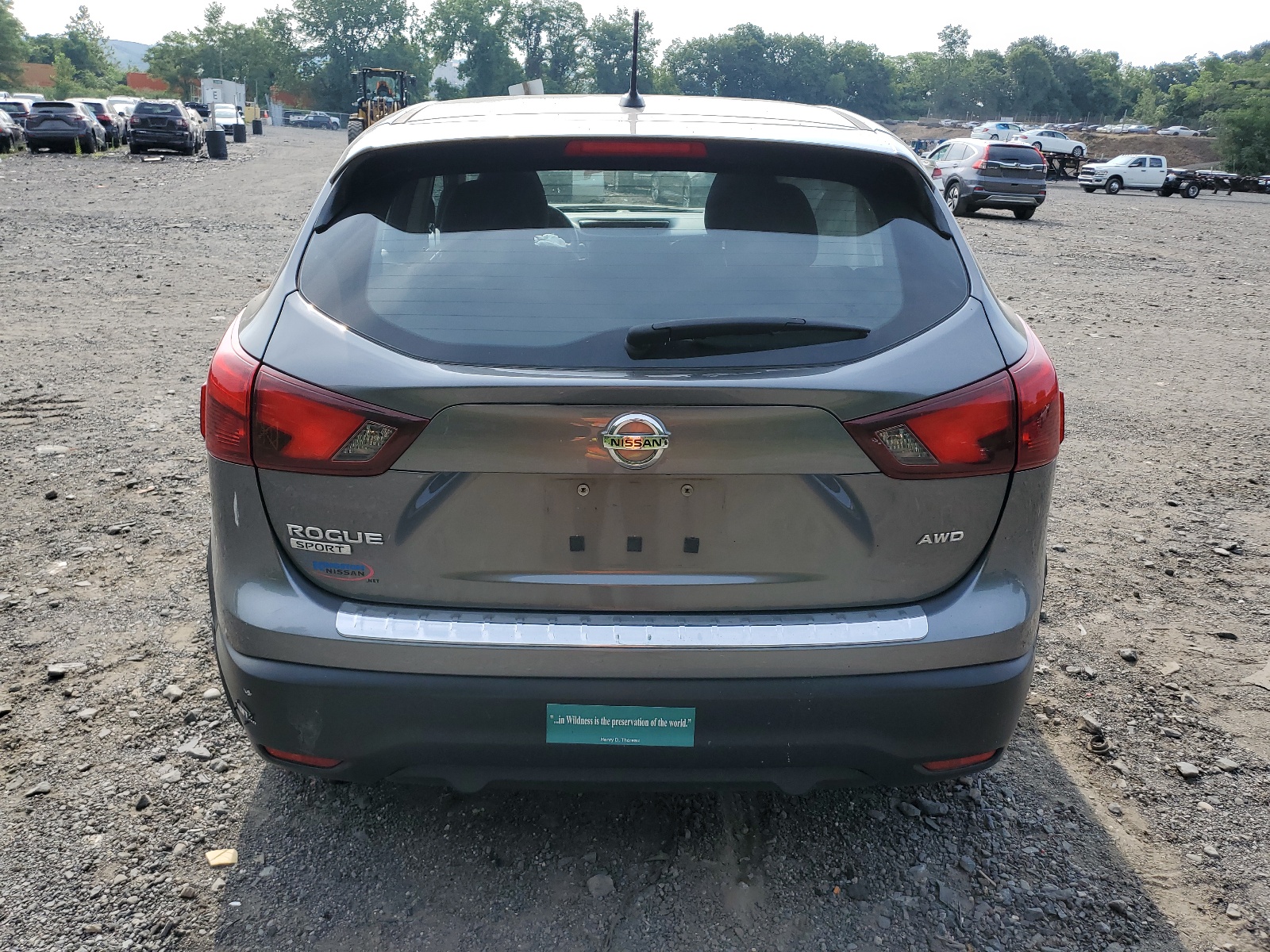 JN1BJ1CR7JW203510 2018 Nissan Rogue Sport S